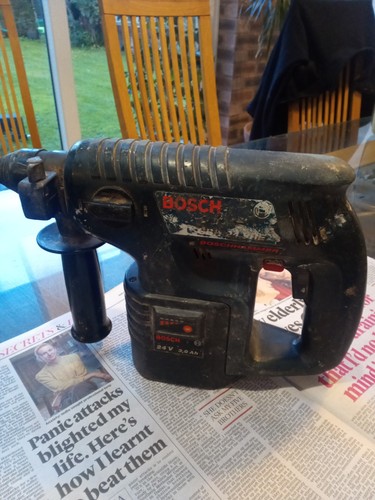 Bosh cordless hammer drill - ,